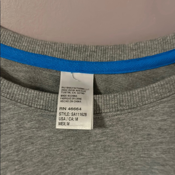 Gray Sports Illustrated Cropped Sweatshirt - Logo on Back - M - Picture 2 of 3